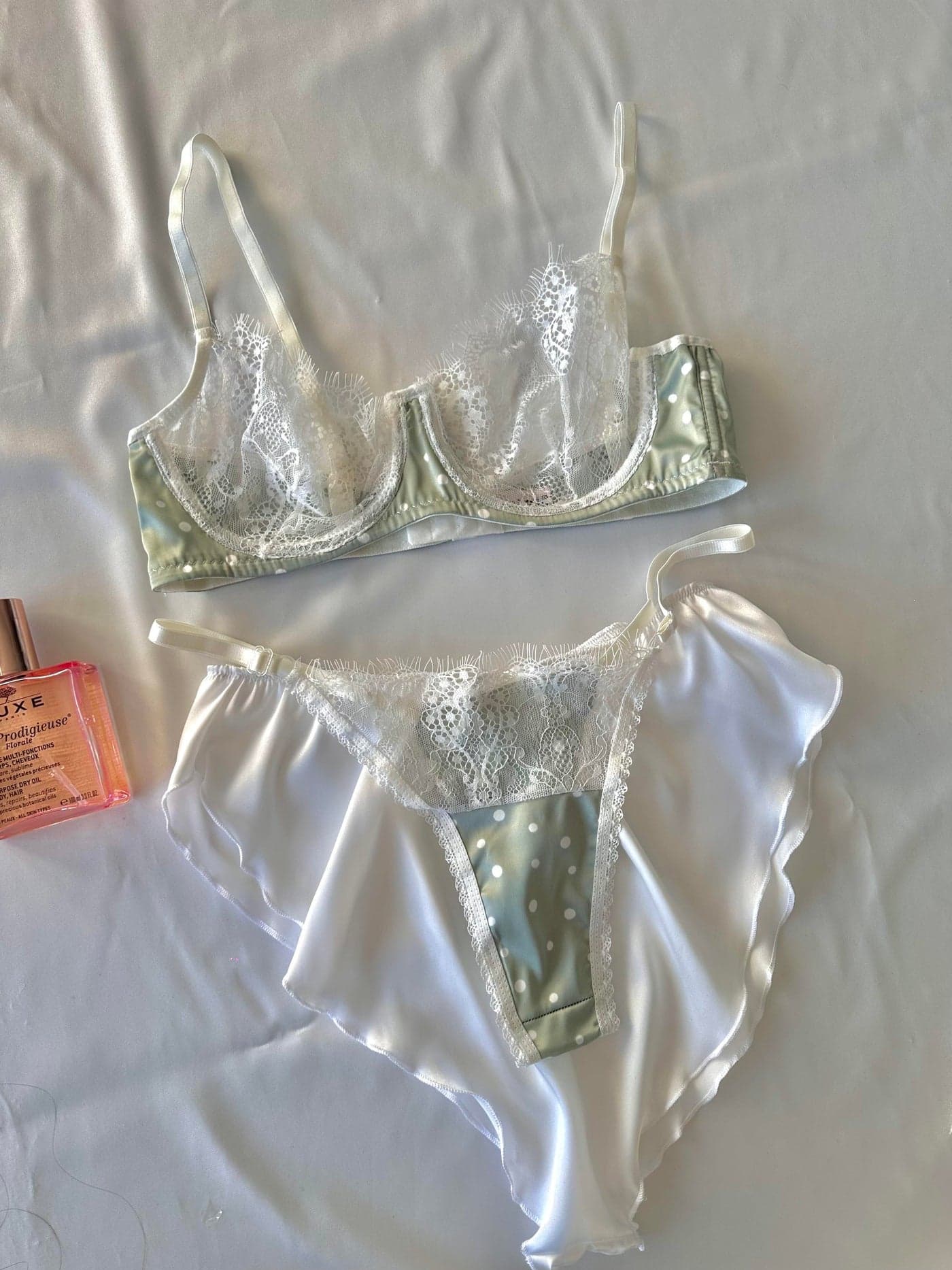 Aura 3lü Set - Bra Set ve Thong