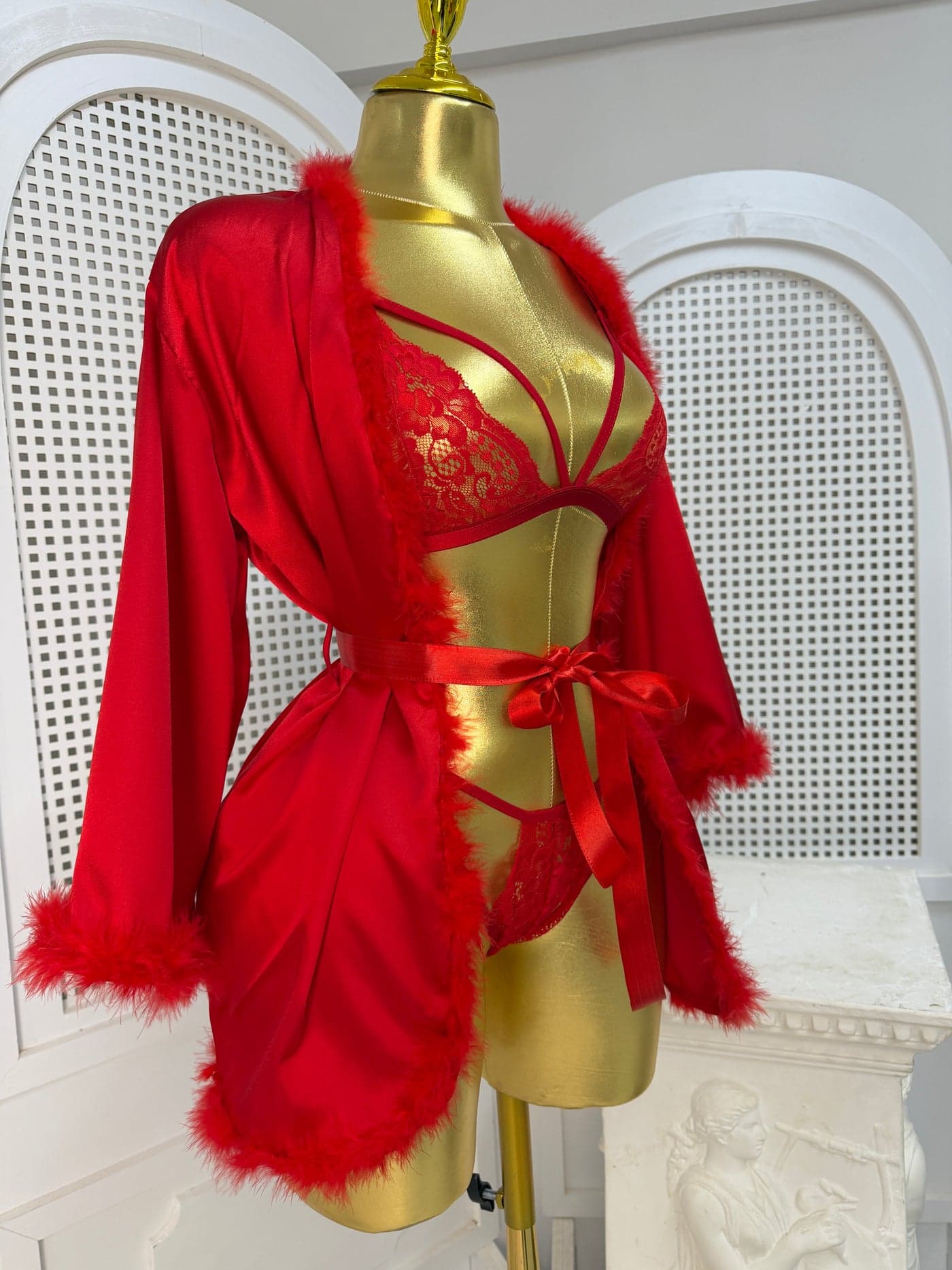 Kırmızı Luxury Saten Tüylü Sabahlık & Dantel Braset 3 parça