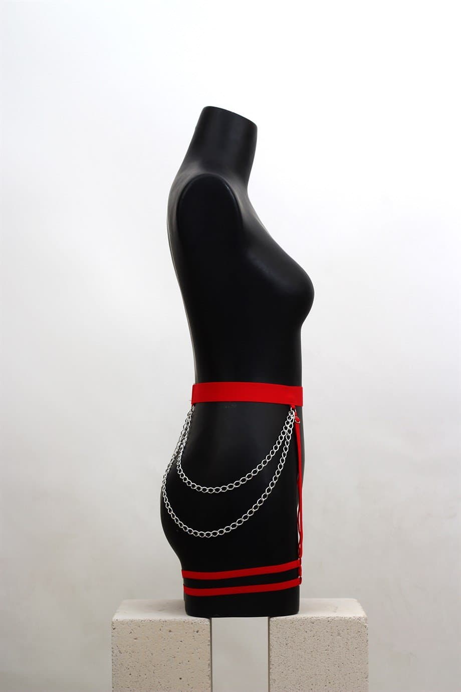 Kırmızı Zincirli Harness